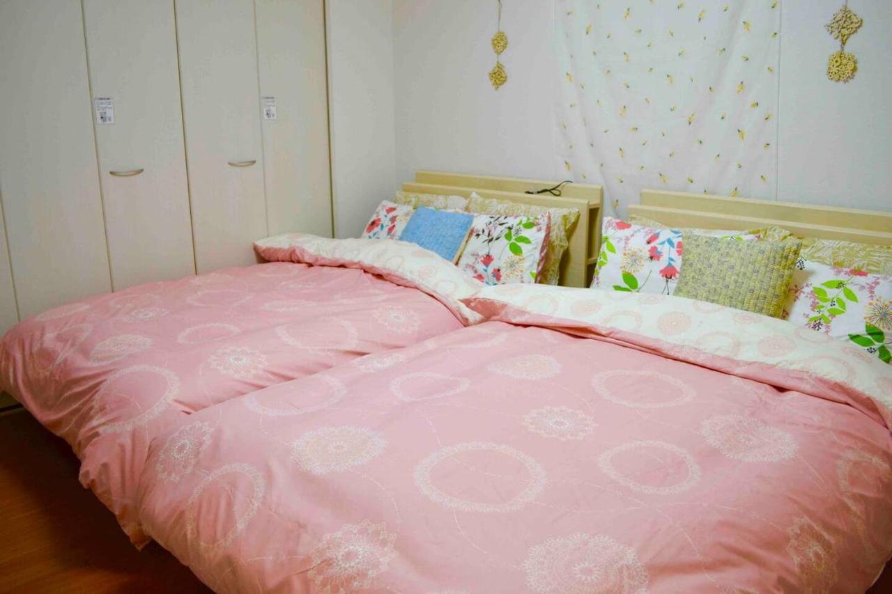 Namba Dotonbori Apartment: Stylish Near Main Attractions Apartment