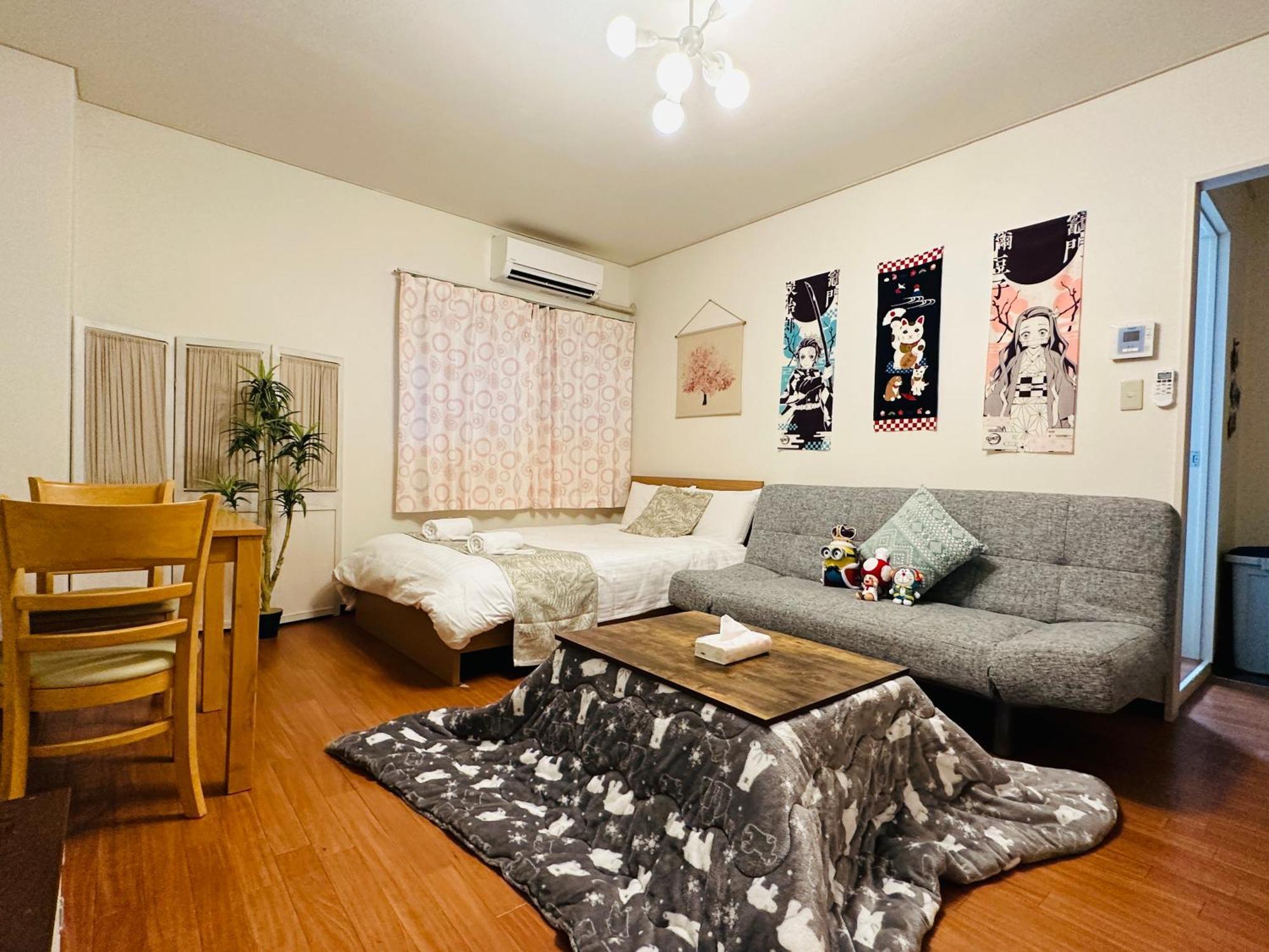 Namba Dotonbori Apartment: Stylish Near Main Attractions Apartment