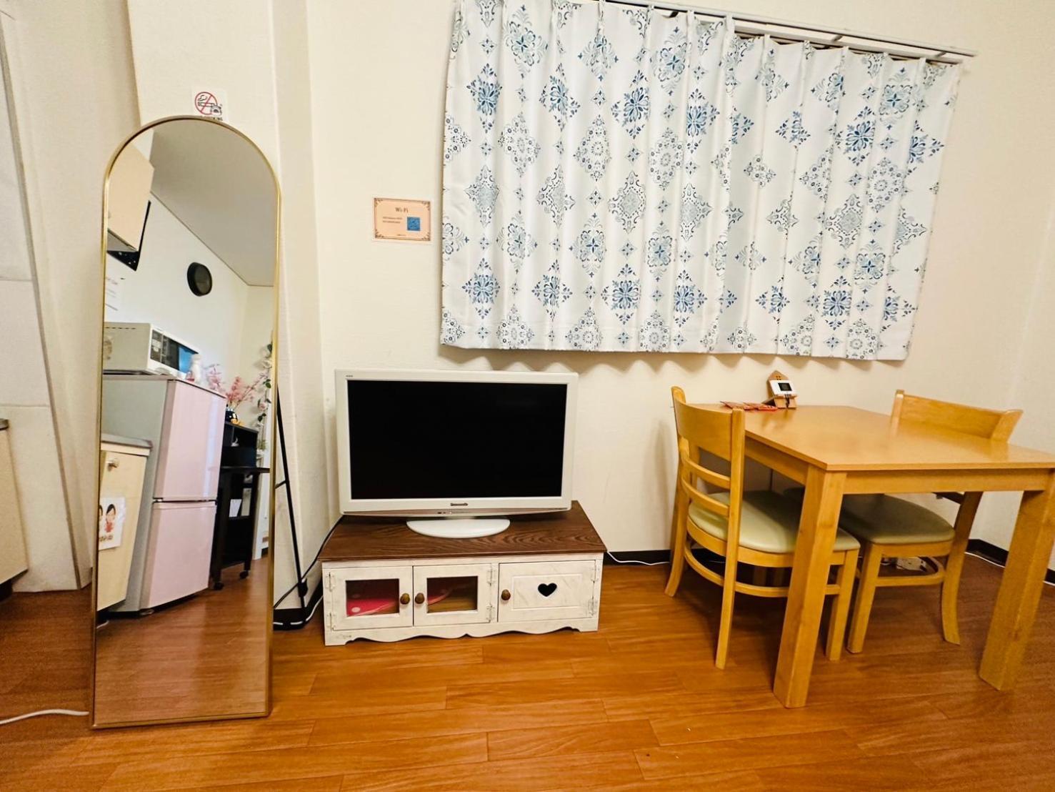 Namba Dotonbori Apartment: Stylish Near Main Attractions *