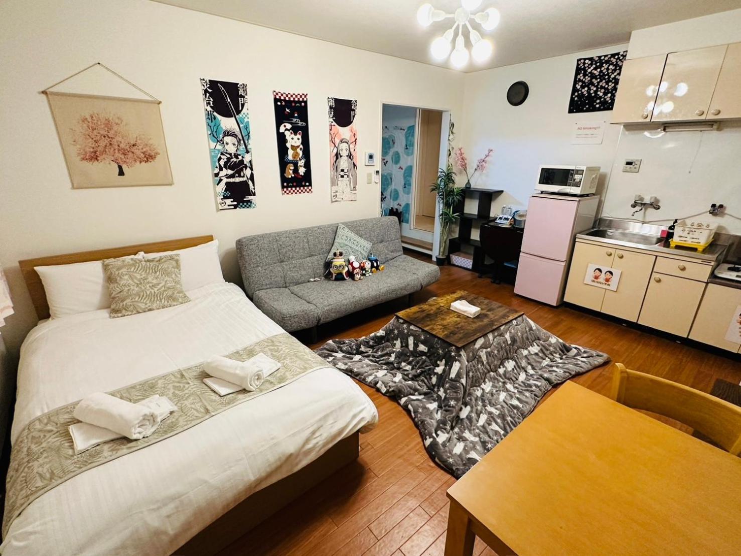 Namba Dotonbori Apartment: Stylish Near Main Attractions Apartment Osaka